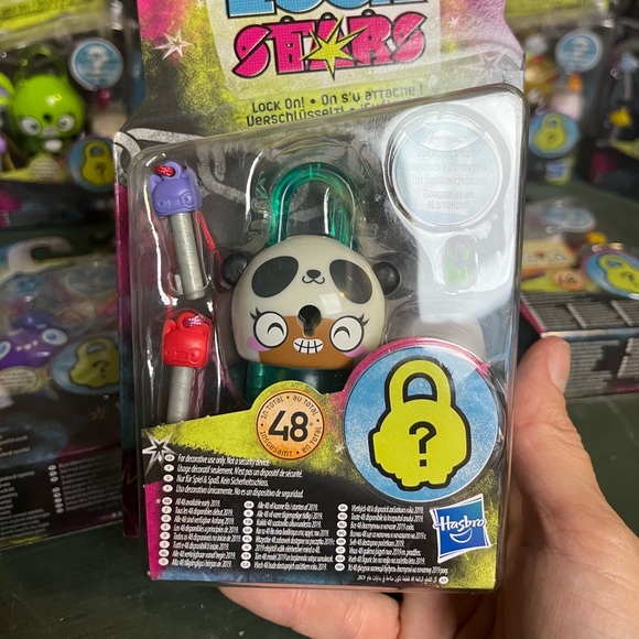 BIG LOT OF 17 LOCK STARS TOY - Picture 2 of 16